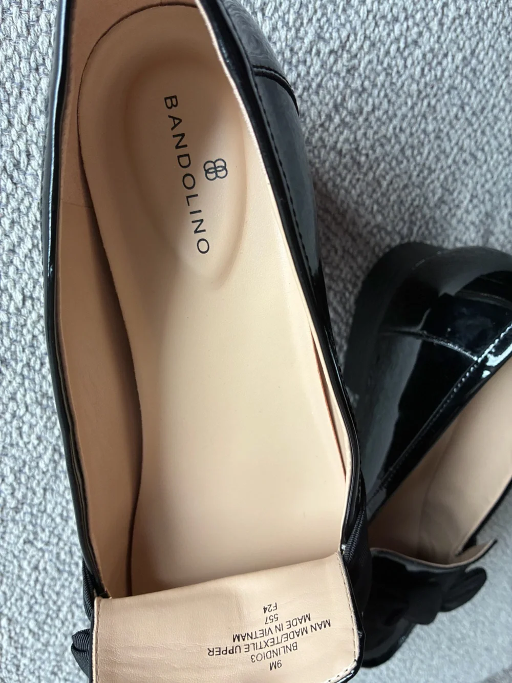 Bandolino BNLINDI03 Black Patent Bow Loafers Women's Size 9M Slip On Dress Shoes